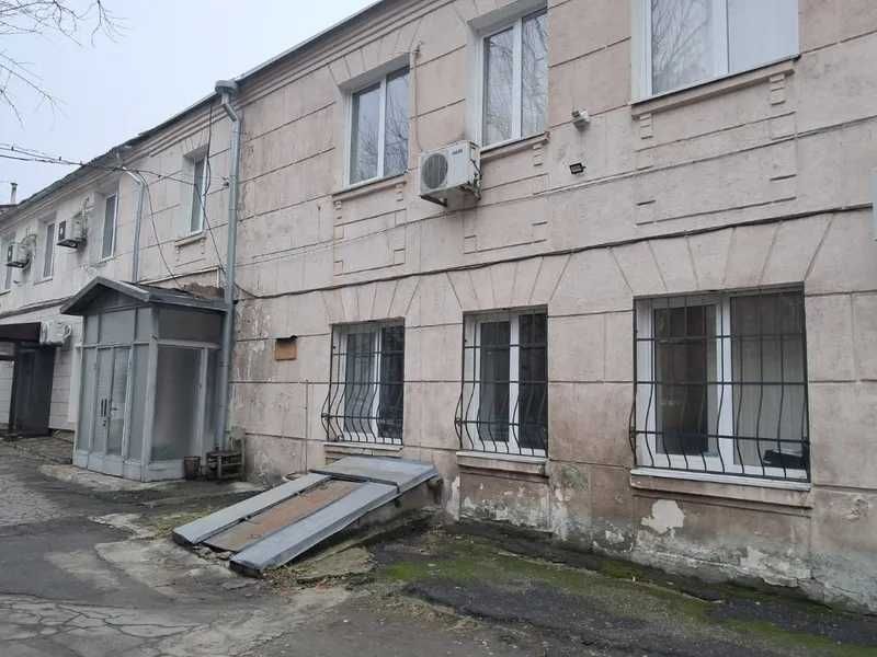 ЄМК ДП Укркольорпром, 1370,4 кв. м, вул. Старокозацька, 34А