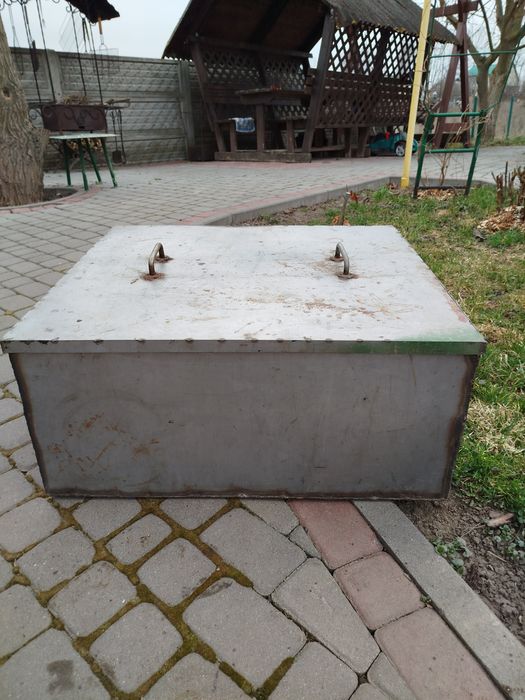 Бак з нержавіючої сталі