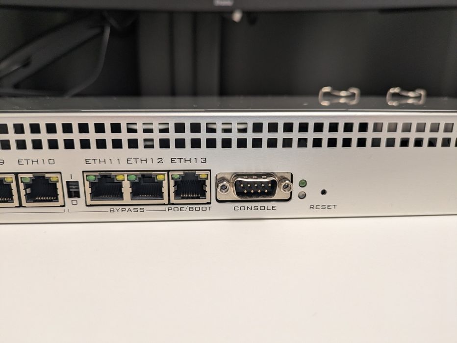 Router Mikrotik RB1100AHx4