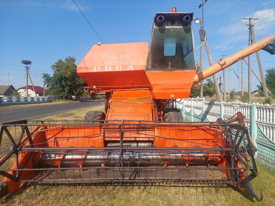 Продам зерновий комбайн Нива с-к5м1 .