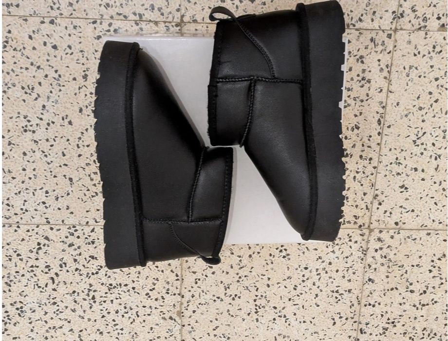 Кожаные утеплённые ботинки