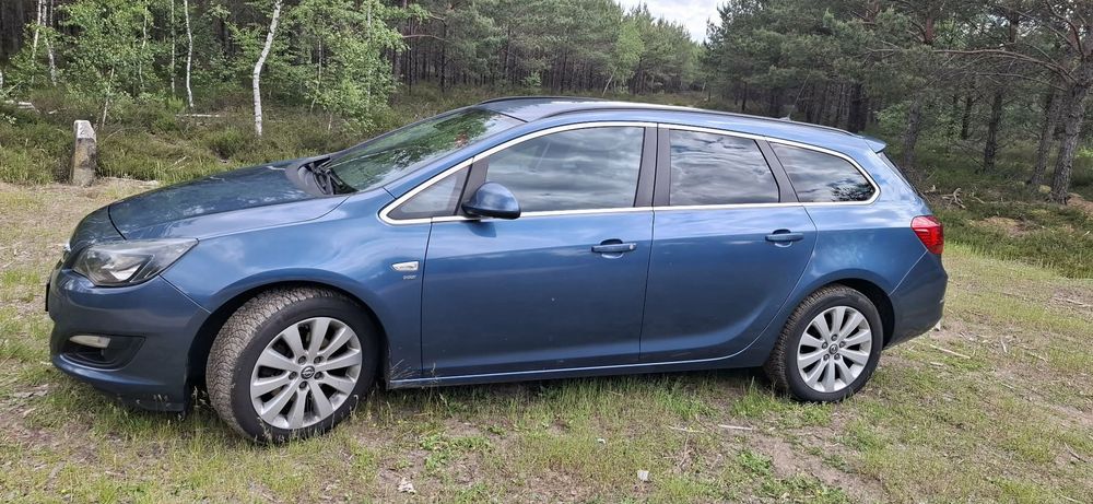 Opel Astra Astra J silnik SIDI 170km automat