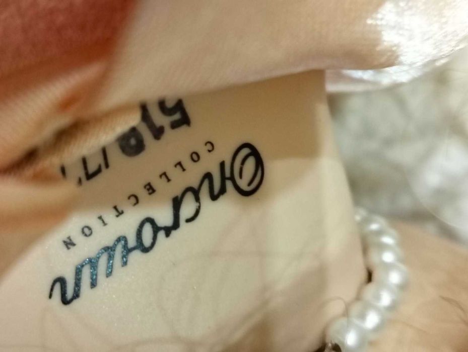 Фарфоровая кукла Anеliе от Oncrown Collection