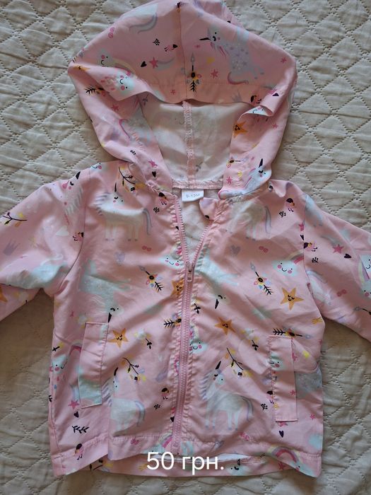 Вживаний одяг на дівчинку в дуже гарному стані