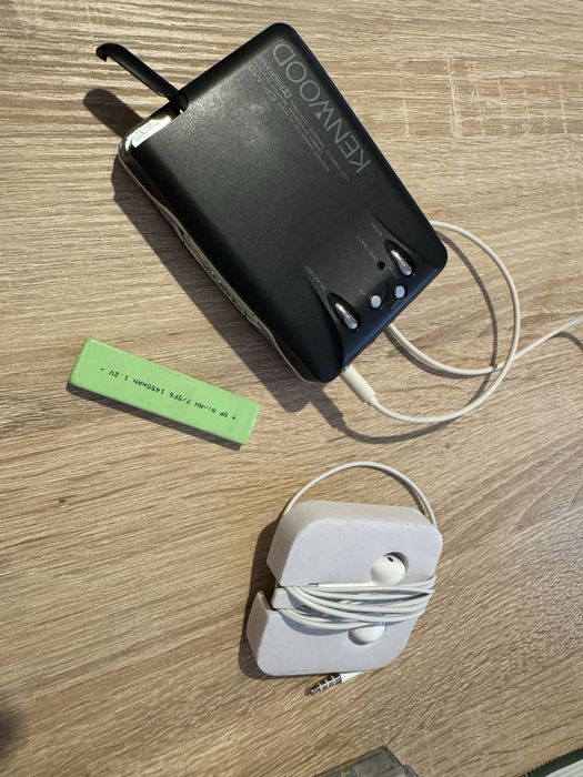 Kenwood CP-M5 касетний плеєр, дуже рідкісний. В дуже доброму стані……..