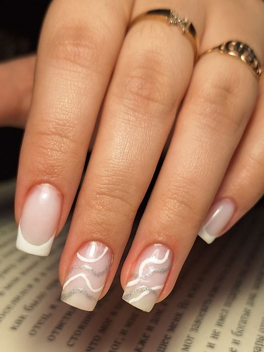 Маникюр/педикюр/наращивание