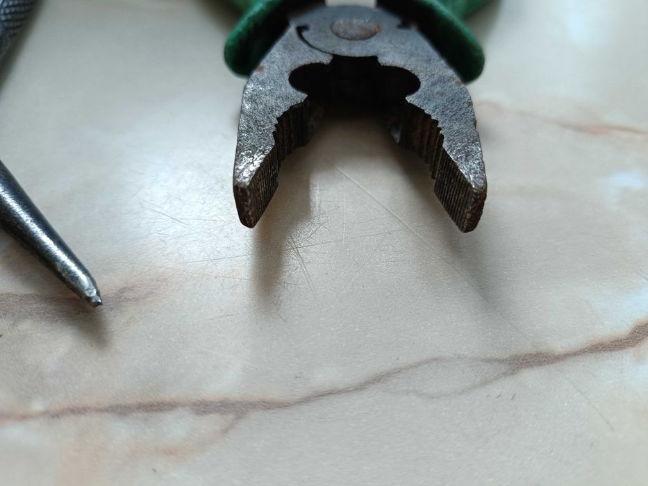 Stare szczypce kombinerki 3 szt