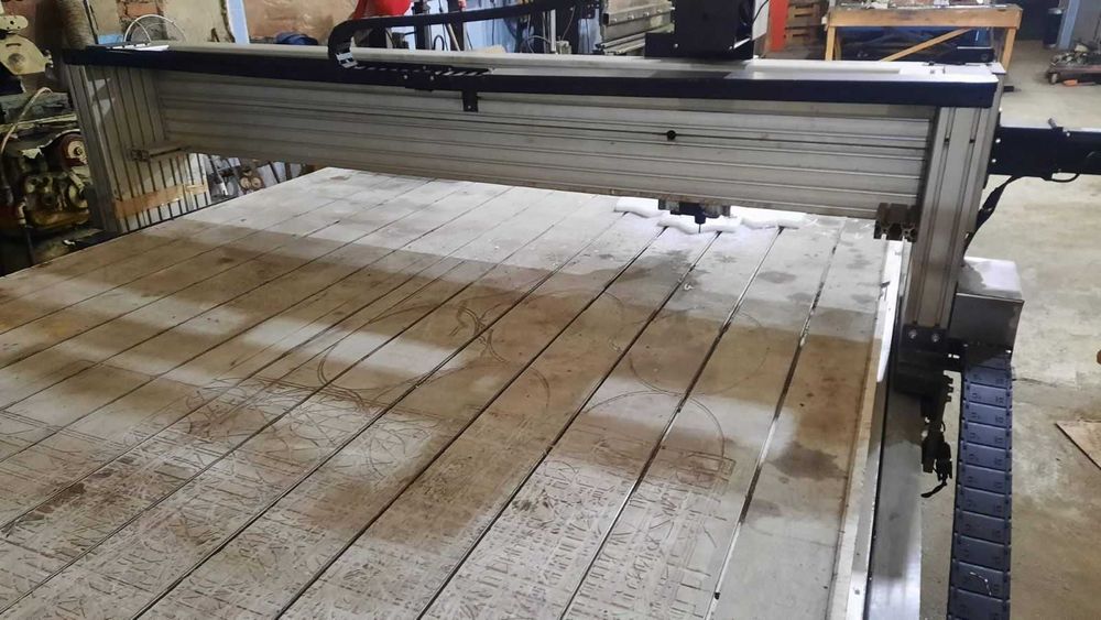 Фрезерний верстат по пластику,  дереву 2040