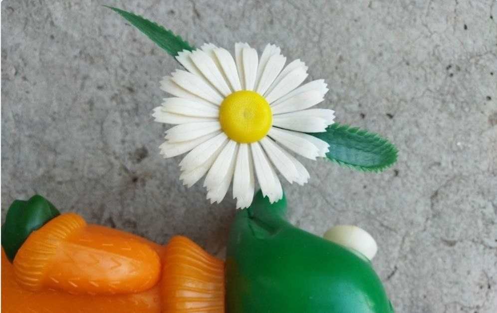 Игрушка крокодил Гена из СССР