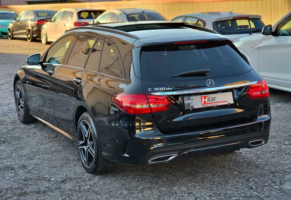 Mercedes-Benz C 300 — fotografia 4