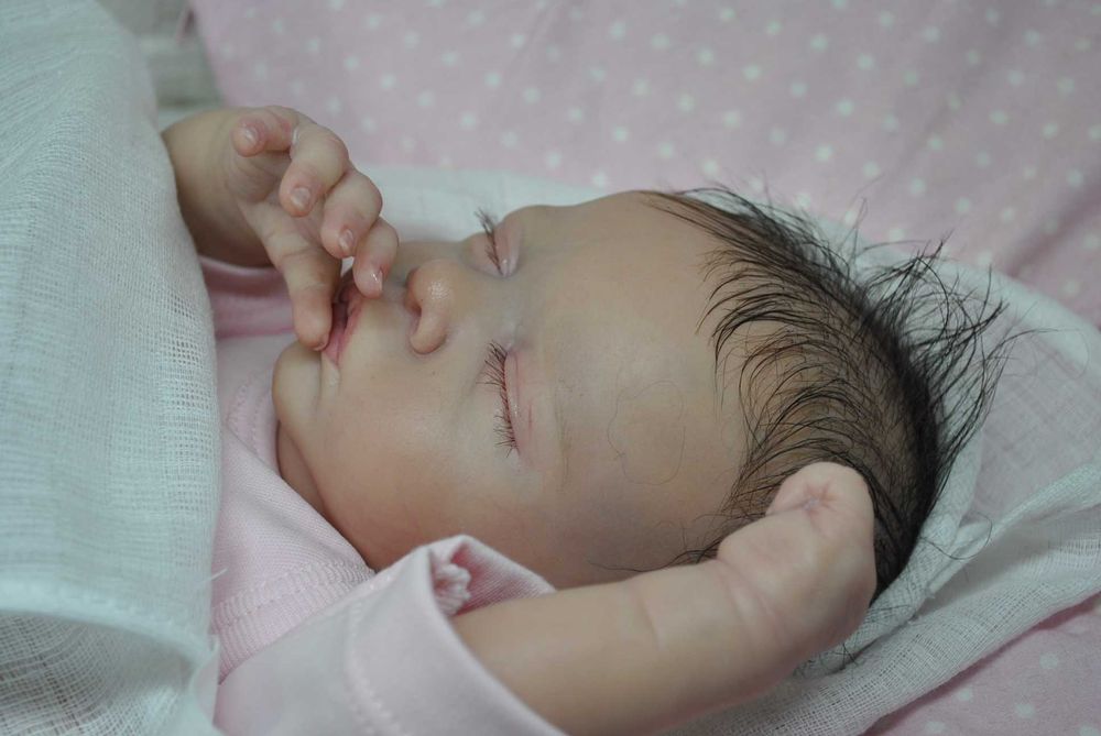 lalka reborn Mika profesjonalne wykonanie genesis niemowlę