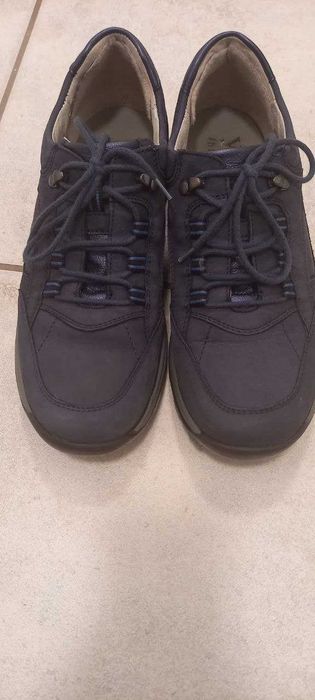 Жiночi  кросiвки  VITAFORM  зi шкiри нубук.