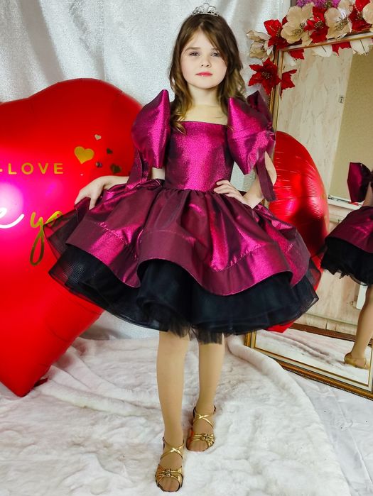 Малинова пишна сукня 128