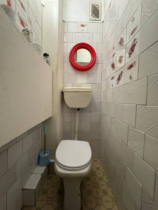 Продам 4-кімнатну квартиру з ремонтом!