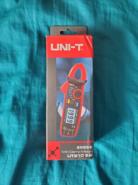 Multimetr miernik cęgowy UNI-T UT210D