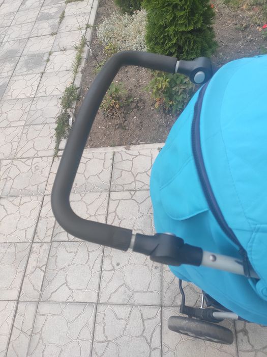 Продам коляску Chicco