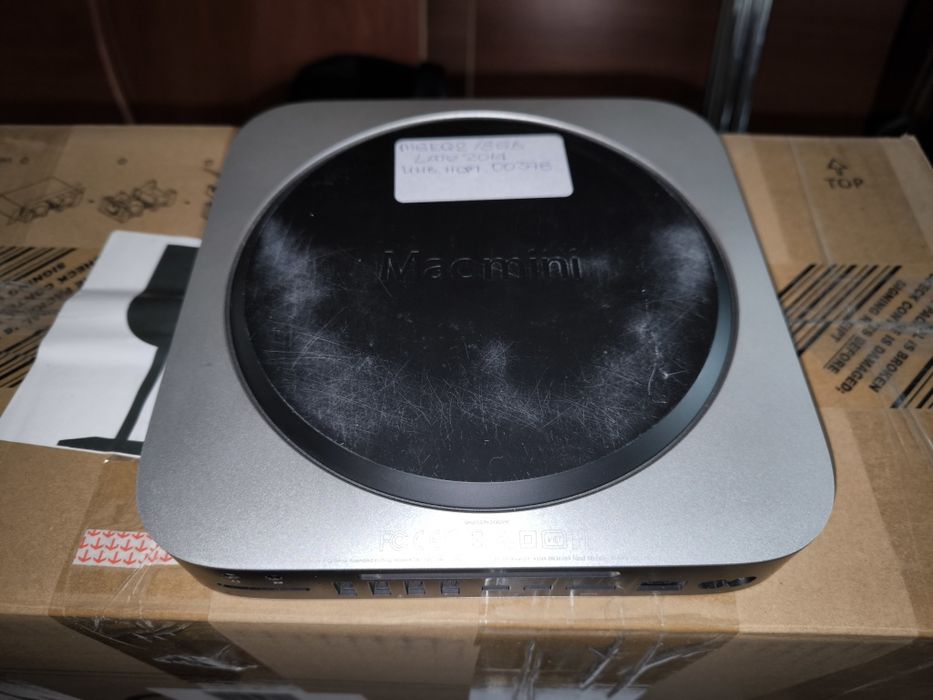 Macmini A1347 8gb SSD