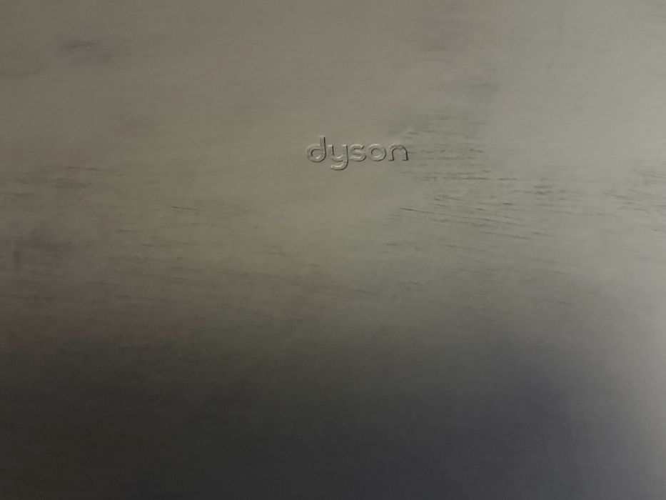 Dyson  airwrap i.d