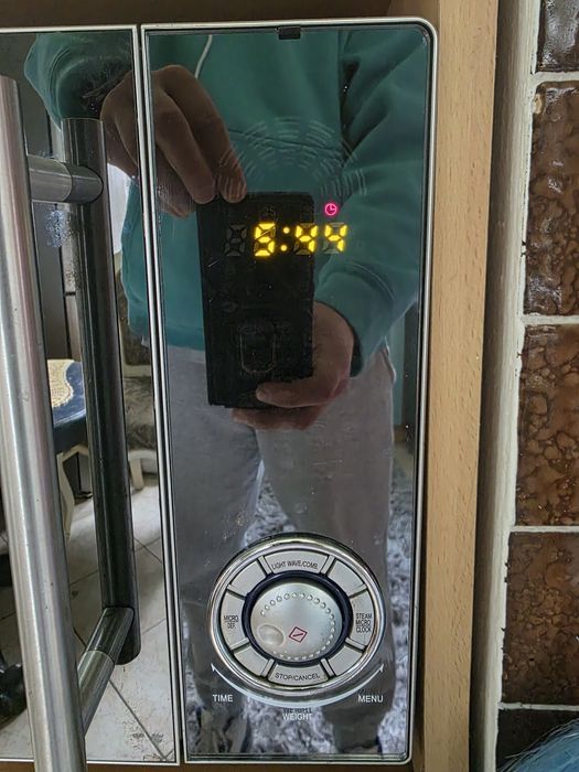 Kuchenka mikrofalowa Clatronic MWG 760D - nowoczesna, idealna