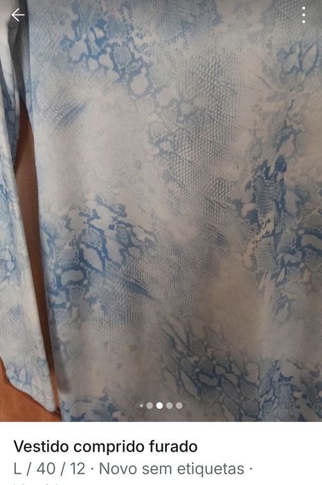 Vestido comprido em azul
