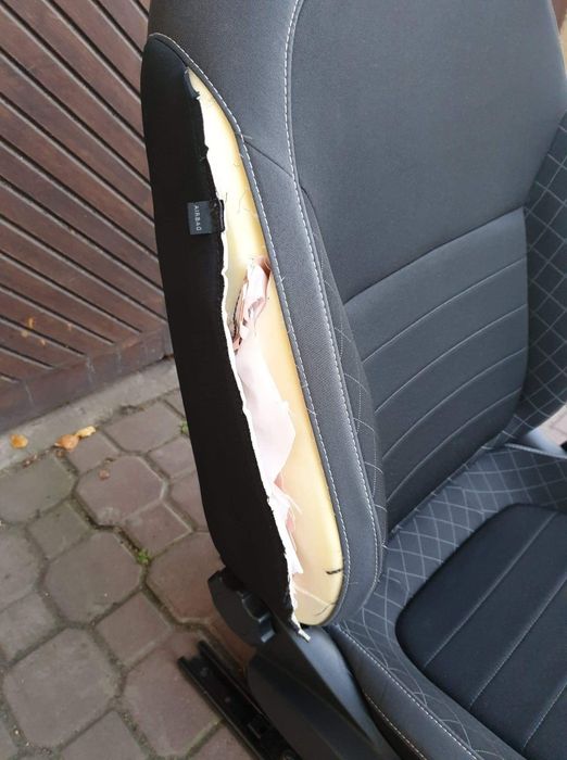 Auto Tapicer Naprawa Tapicerki Samochodowej Obszywanie FlokowanieDeski