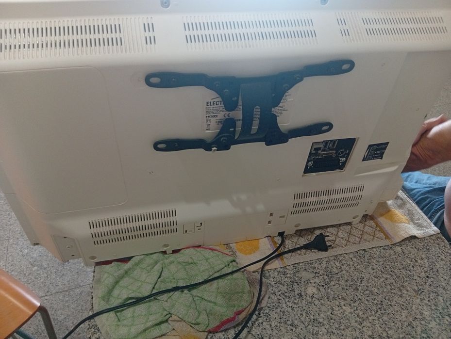 Televisão electronia