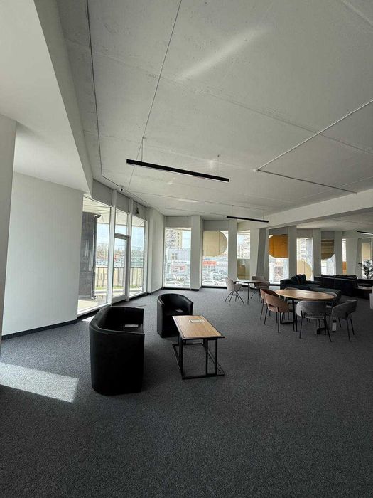 Продаж приміщення в круті локації.