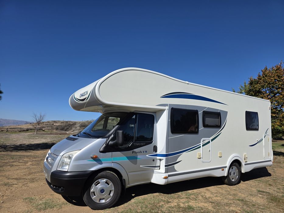 Chausson Flash 19 (2013) – Cama Central, Duche Separado, Excelente Estado