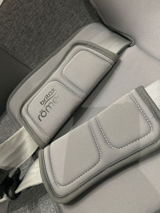 Britax romer dualfix m i-size