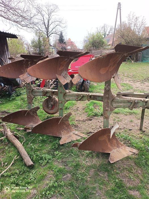 Pług 3 skibowy obrotowy Muller