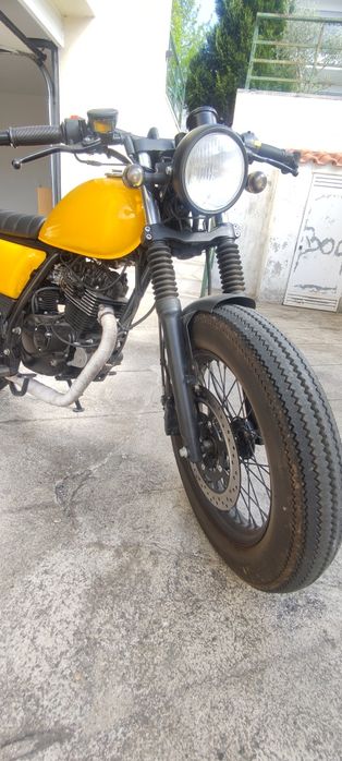 Mash Seventy Five 125cc, de 2022, como nova