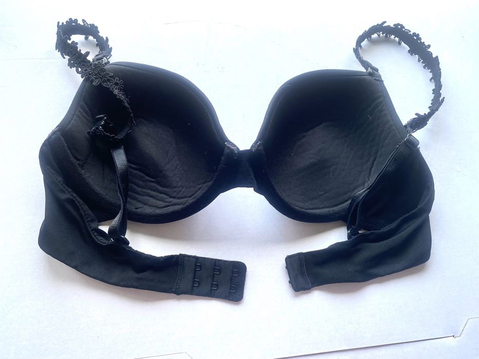 Biustonosz stanik Hunkemoller 75C