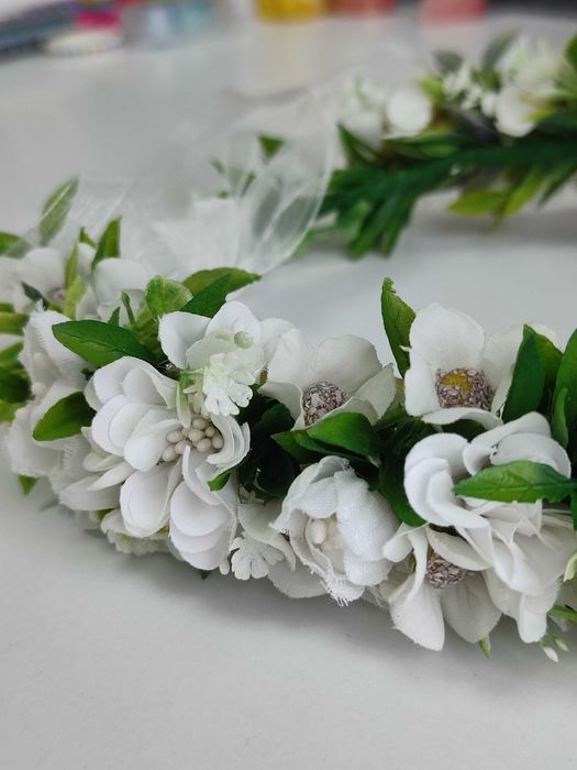 Віночок з стрічками