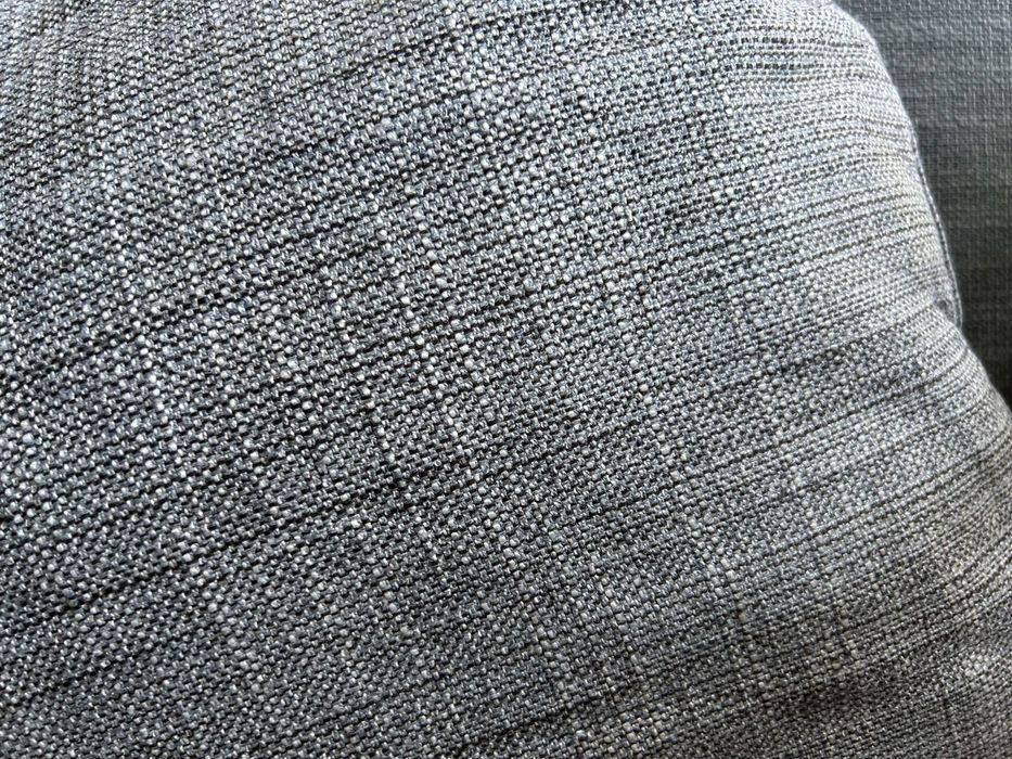 Almofada (com enchimento) tons cinza