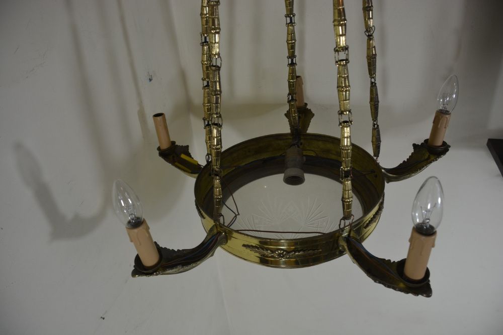 Antyczna lampa wisząca z amplą i 6 świeczkami