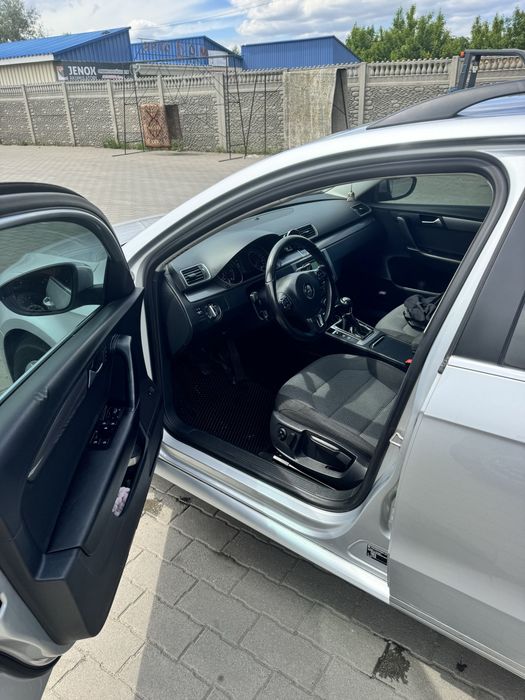 Volkswagen Passat 2013 VIN WVWZZZ3CZEE043947 фото оголошення 12 з 22