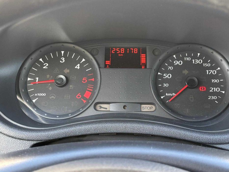 Renault Clio 1.5 dCi Comercial – Muito Económico