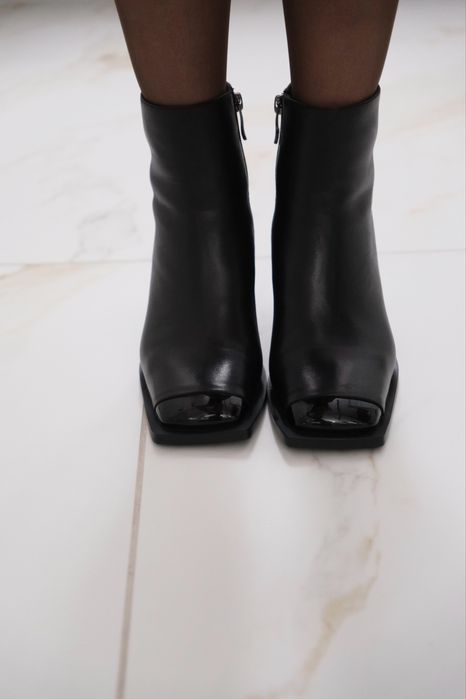 Botki na obcasie 39
