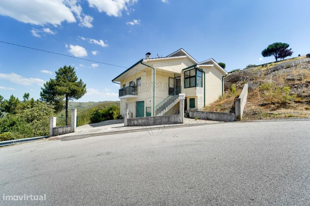 Moradia T3 para venda em Vilarinho - São joão de Tarouca