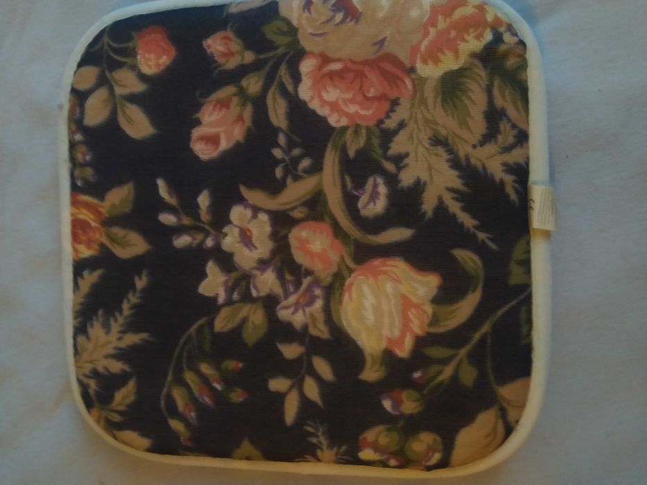 Dwie poduszki z wełny merynosa Lama Gold