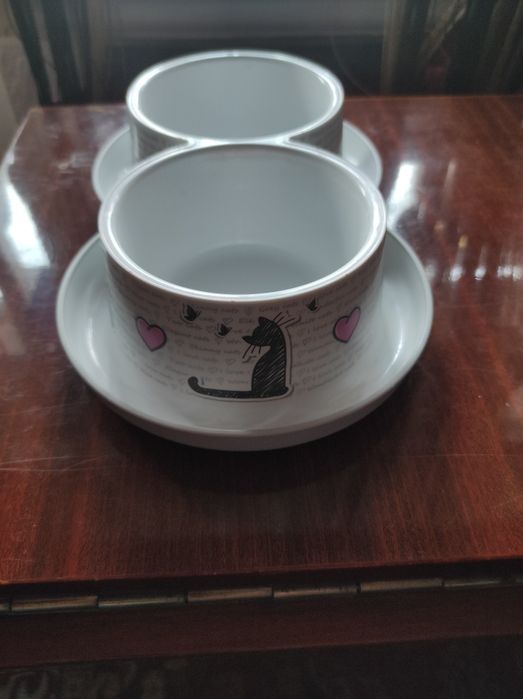 Миска для еды кошек,собак