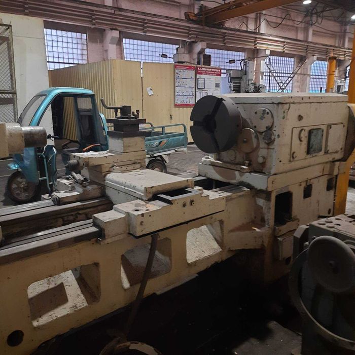 Продам верстат токарно гвинторізний 1М63