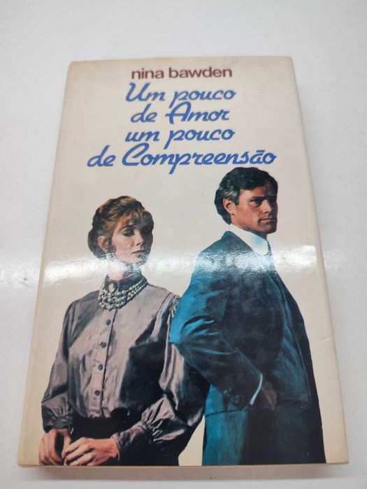 Livro - Um Pouco de Amor um Pouco de Compreensão (ctt editorial gráts)