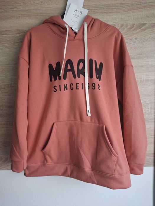 Nowa bluza z kapturem