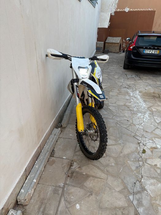 Husquvarna como nova sem nada a fazer 350 4T 2018