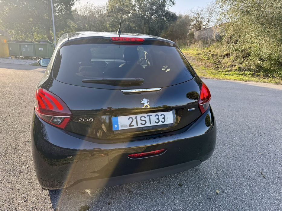 Peugeot 208 1.2 Style - Nacional