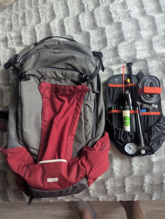 Велорюкзак Vaude Bracket 22