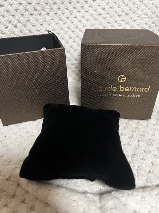 Годинник Claude Bernard