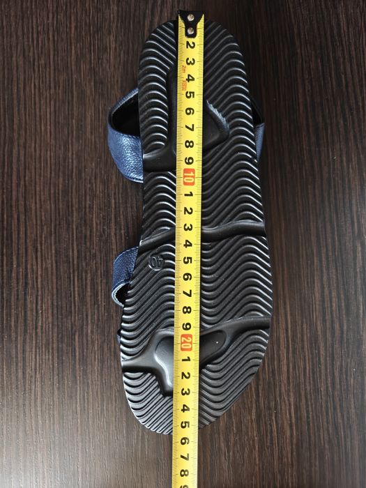 Босоніжки 39 розміру