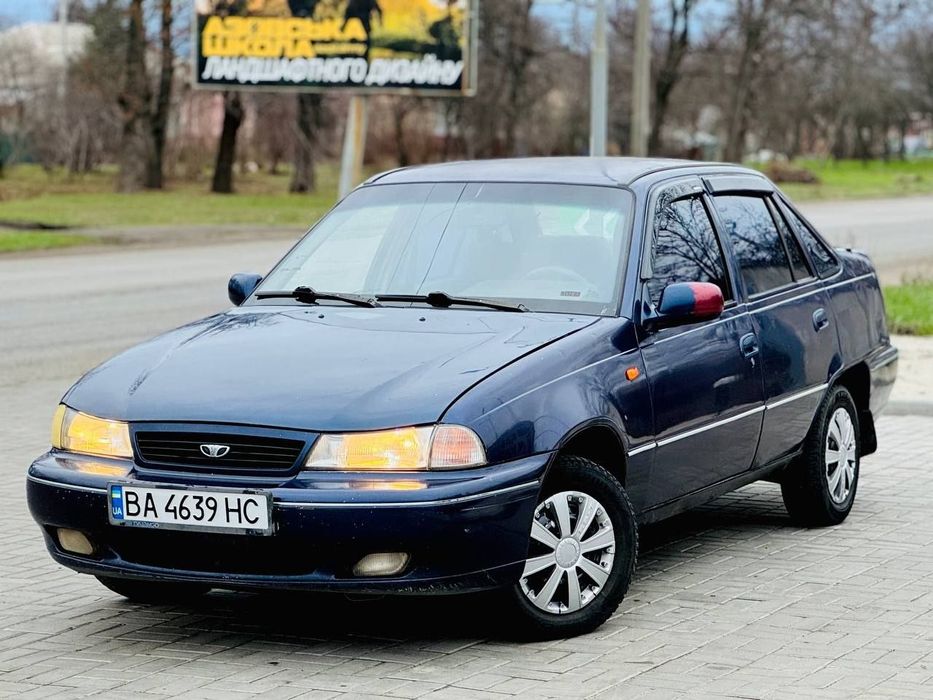 Продам автомобиль Daewoo Nexia 2001 год 1.5 бензин четвёртый газ